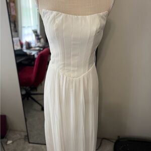 Flowy White Strapless Dress Midi